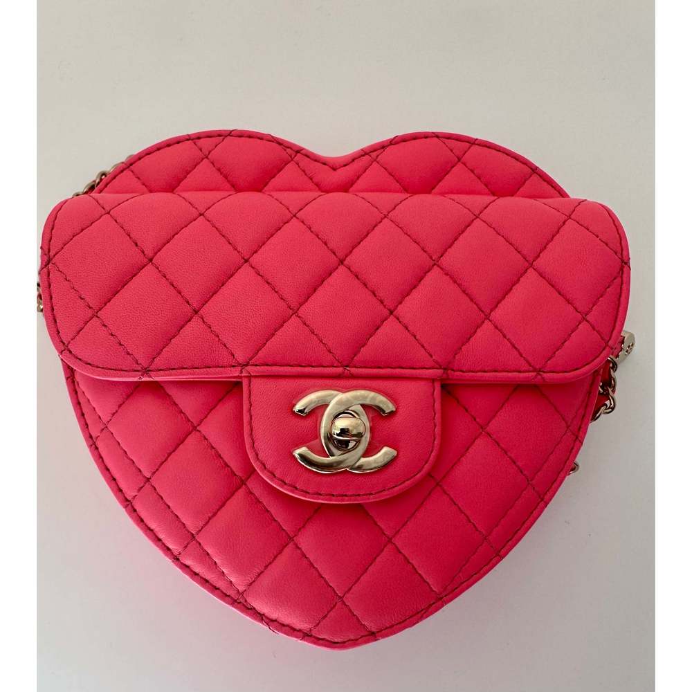 CHANEL Heart Bag SS22 - Picture 12 of 13